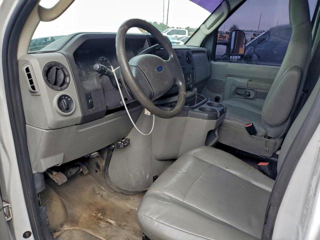 Ford E-250 E250 Van Image 5