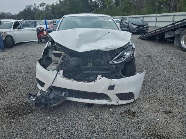 Nissan Sentra S Image 2