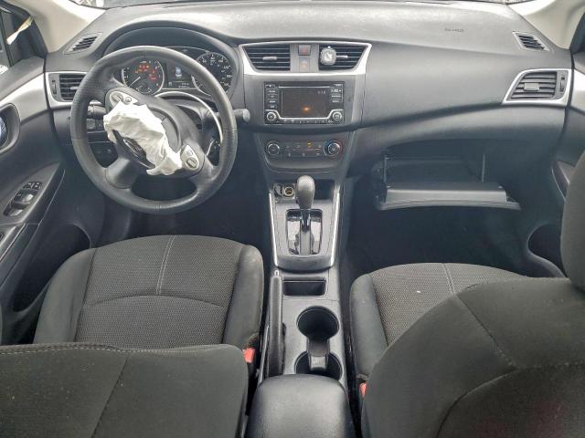Nissan Sentra S Image 8