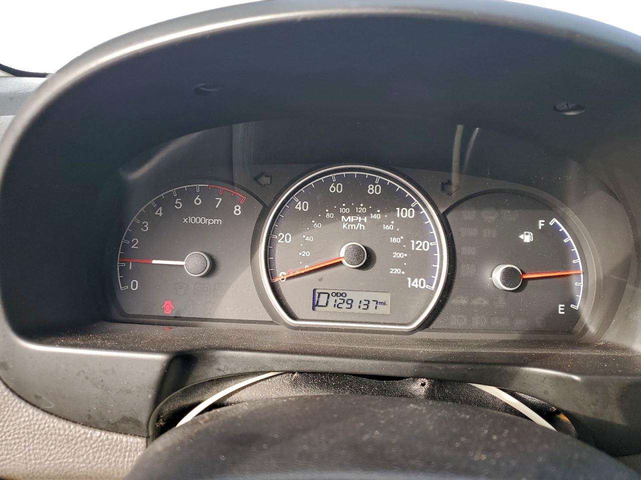 Hyundai ELANTRA Blue Image 6