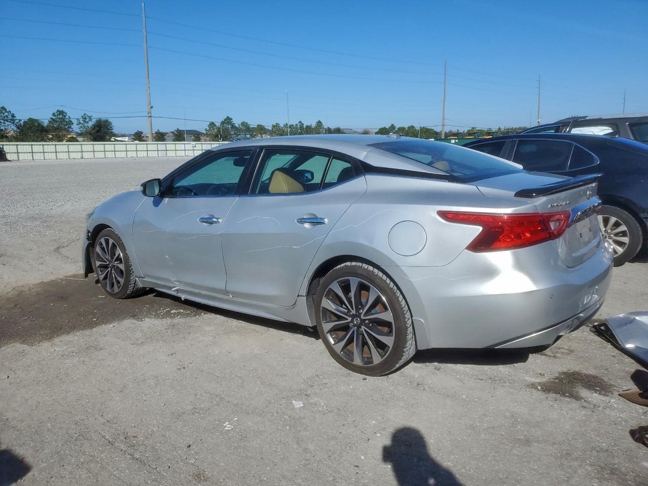 Nissan Maxima 3.5s Image 12