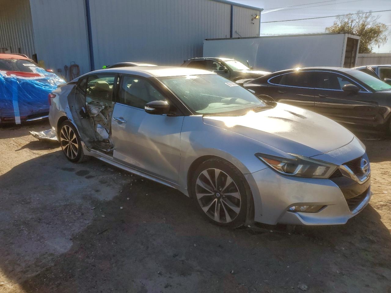 Nissan Maxima 3.5s Image 10