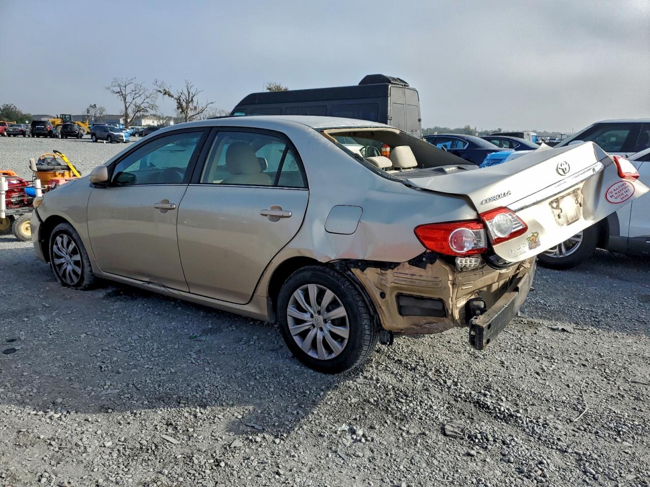 Toyota Corolla Base Image 2