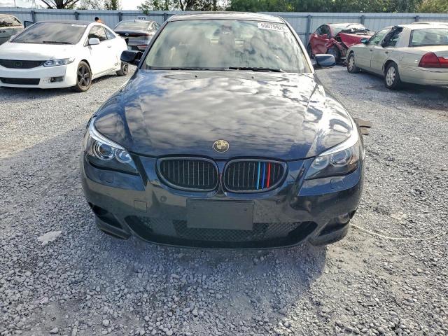 BMW 5 Series I Image 12