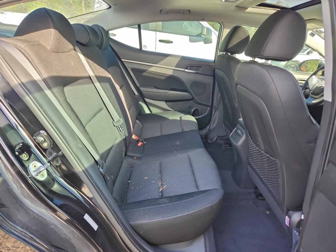 Hyundai ELANTRA Se Image 7