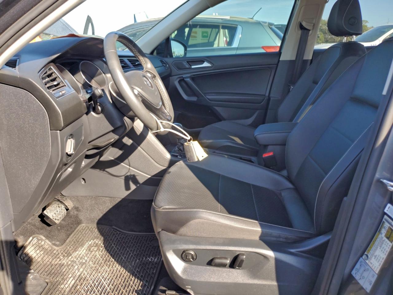 Volkswagen Tiguan Se Image 7