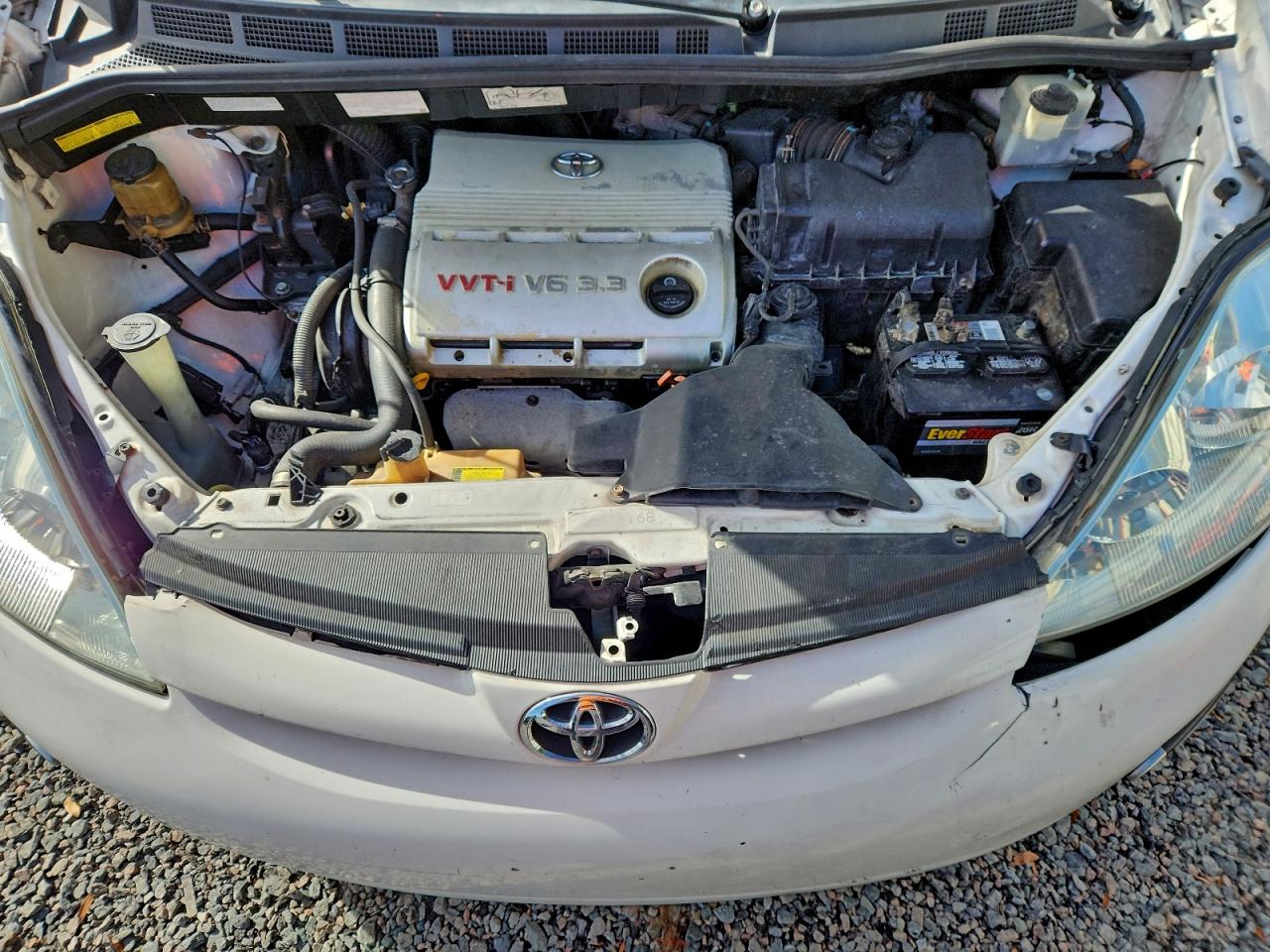 Toyota Sienna Le Image 8