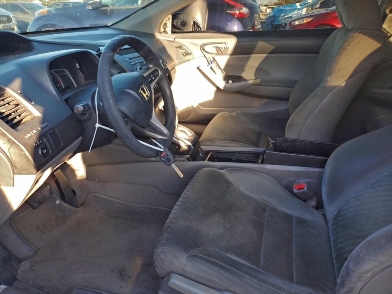 Honda Civic Lx Image 8