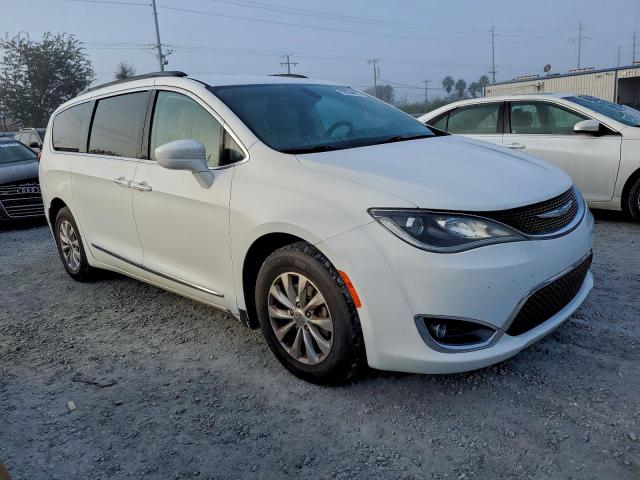 Chrysler Pacifica Touring L Image 11