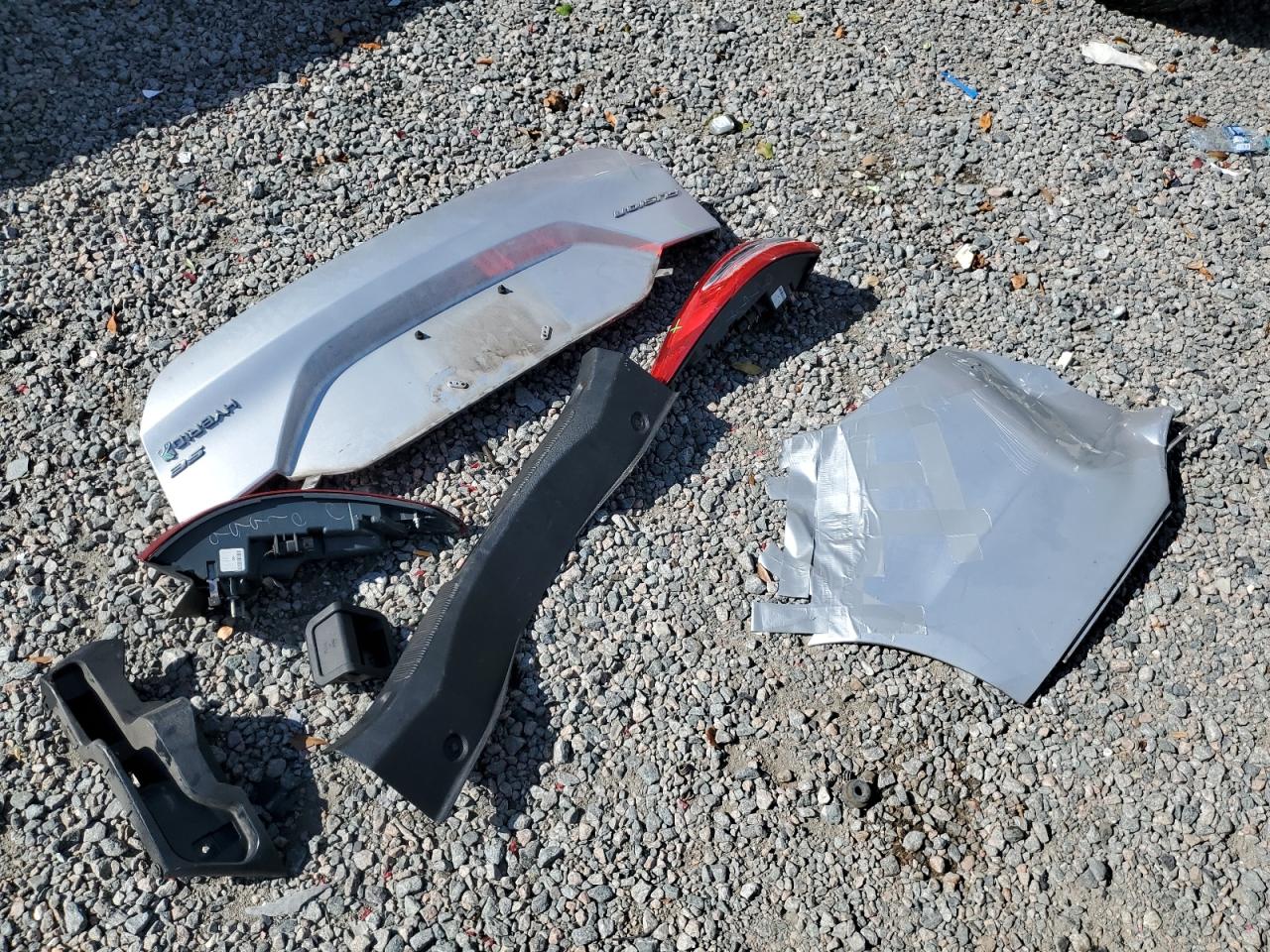 Ford Fusion Se Hybrid Image 9