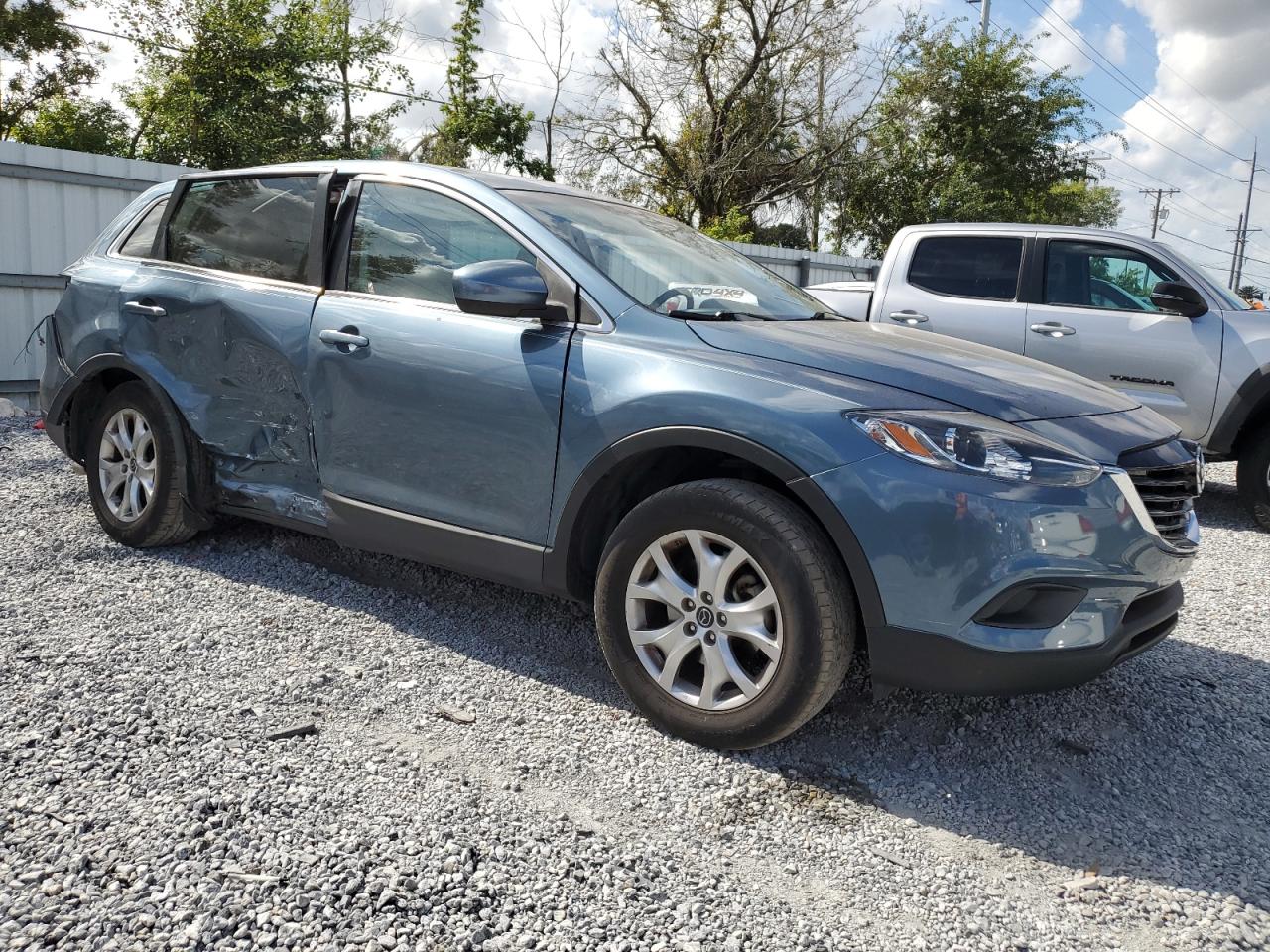 Mazda Cx Sport Image 2