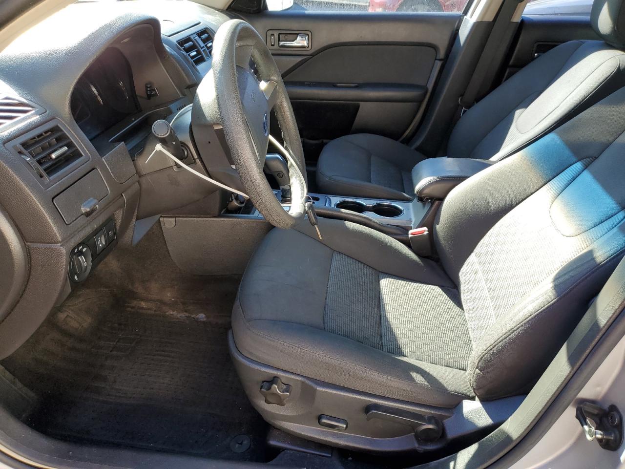 Ford Fusion Se Image 5