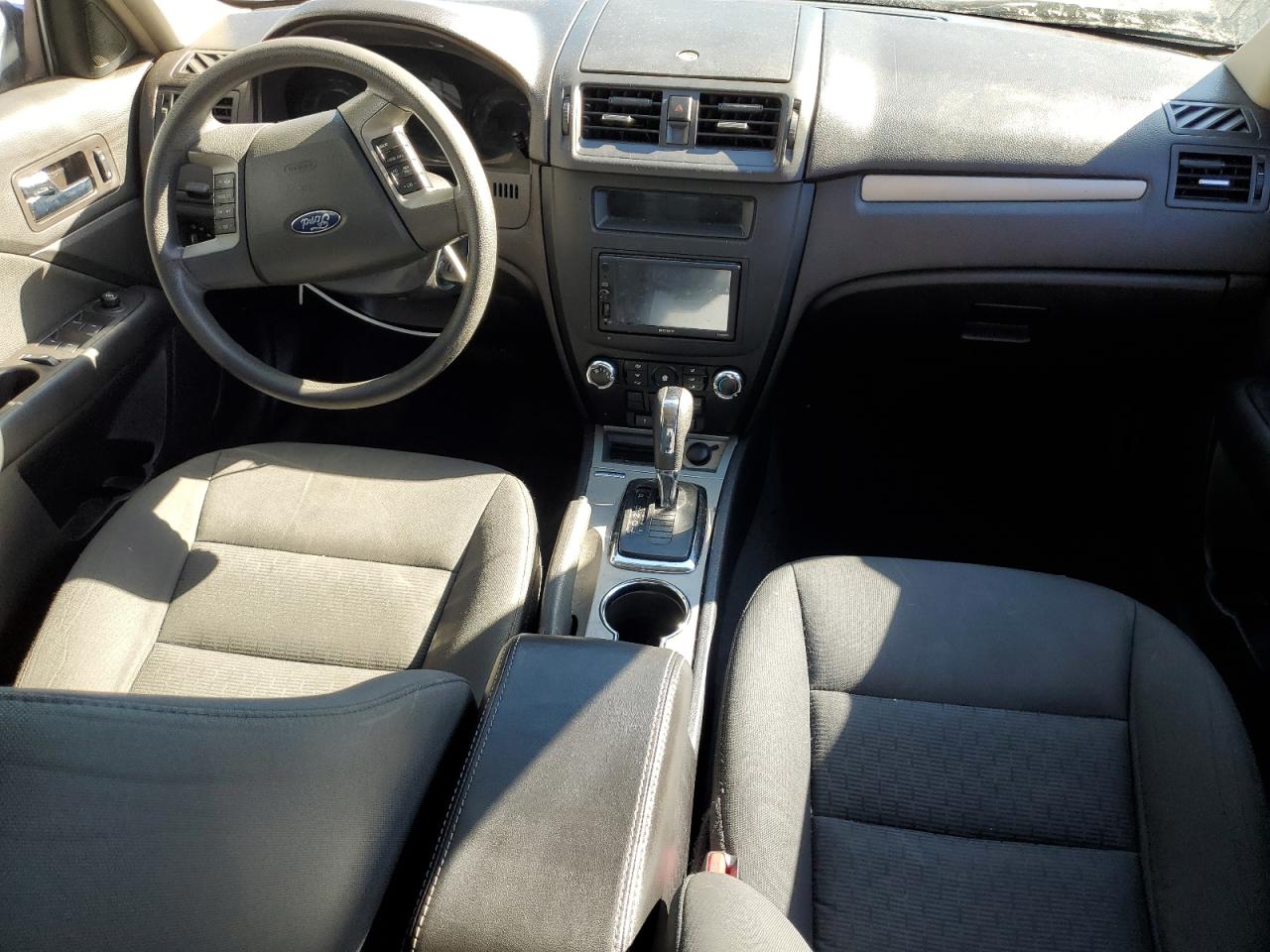 Ford Fusion Se Image 8