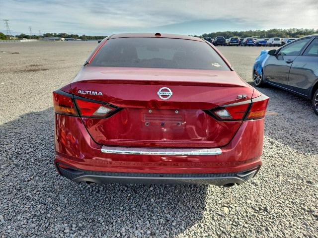 Nissan Altima Sr Image 6