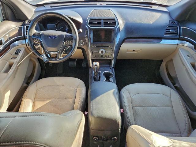 Ford Explorer Limited Image 6