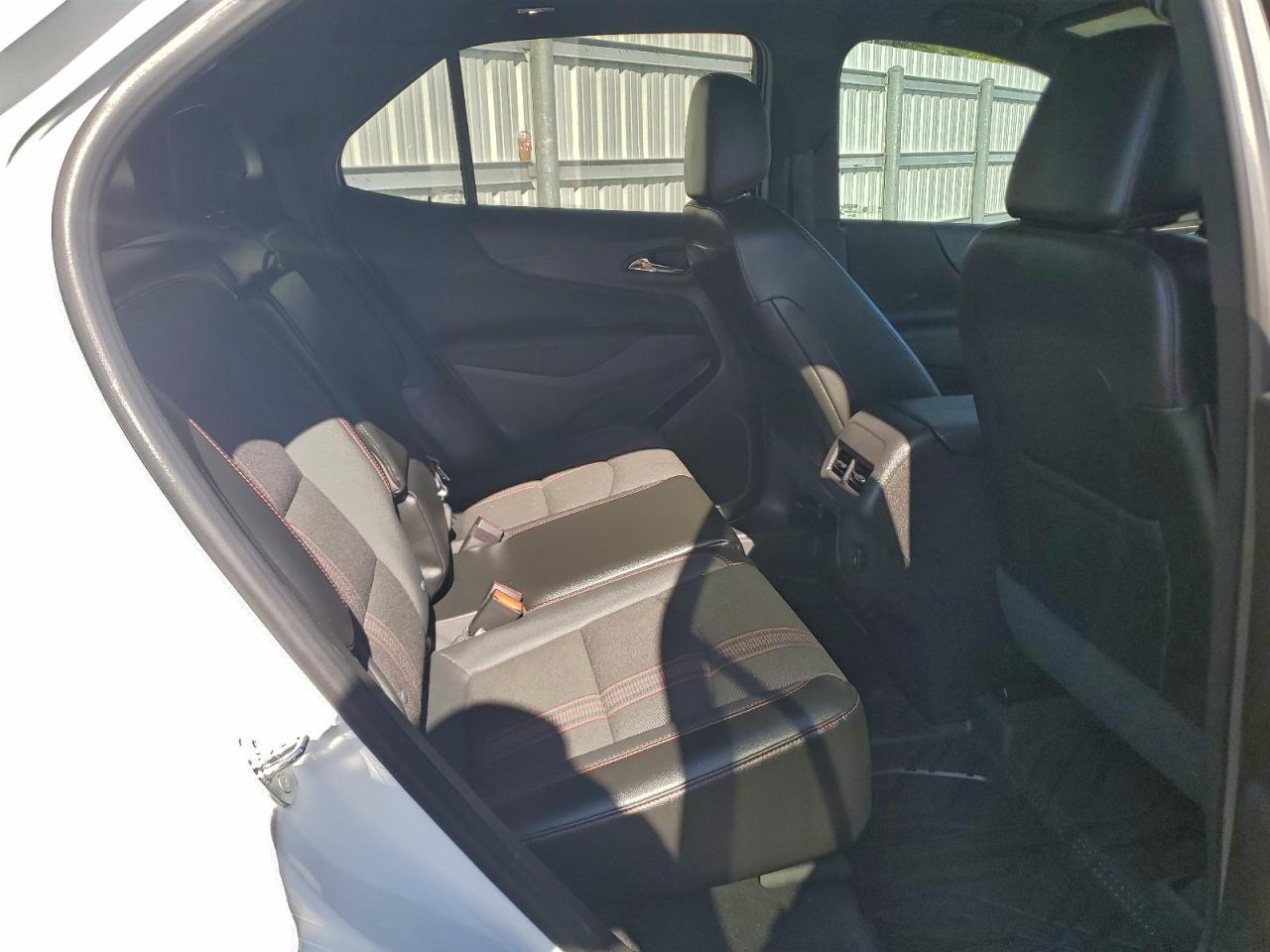 Chevrolet Equinox Rs Image 10