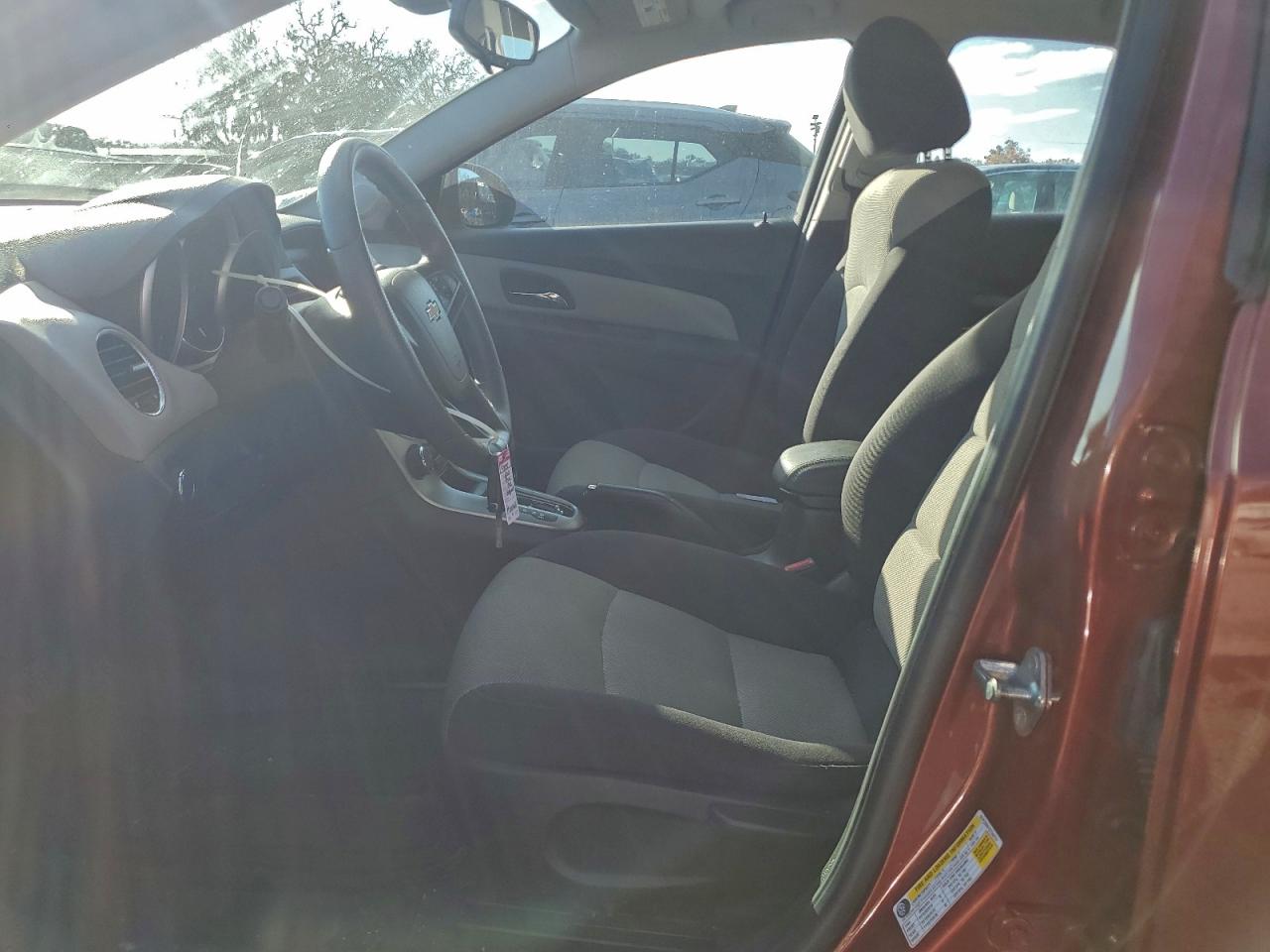 Chevrolet Cruze Ls Image 11