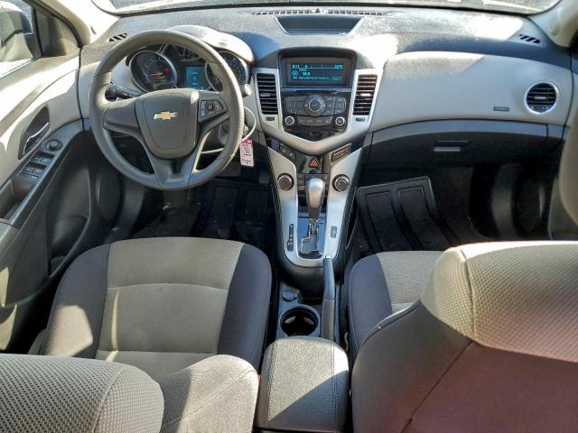 Chevrolet Cruze Ls Image 8