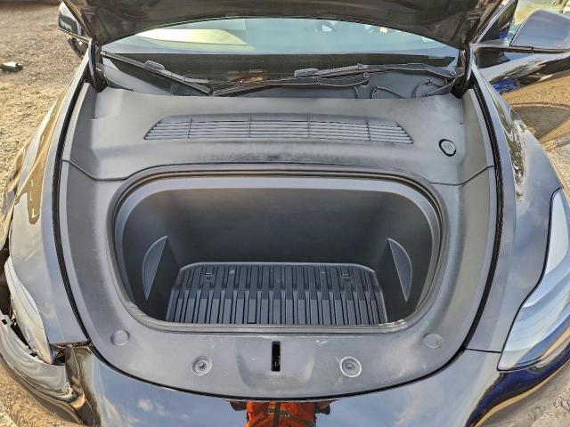 Tesla Model Y Image 7
