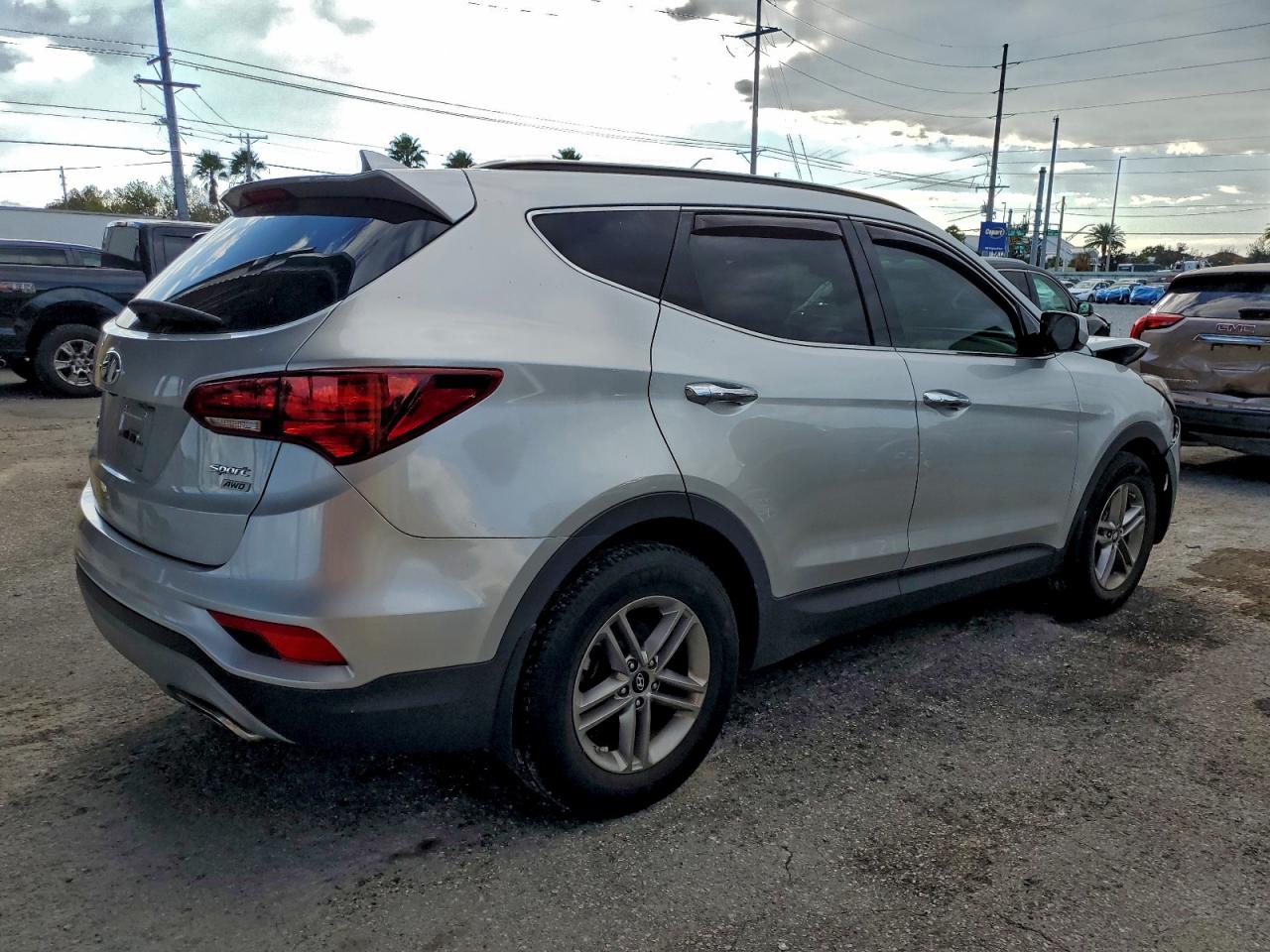 Hyundai SANTA FE Image 5