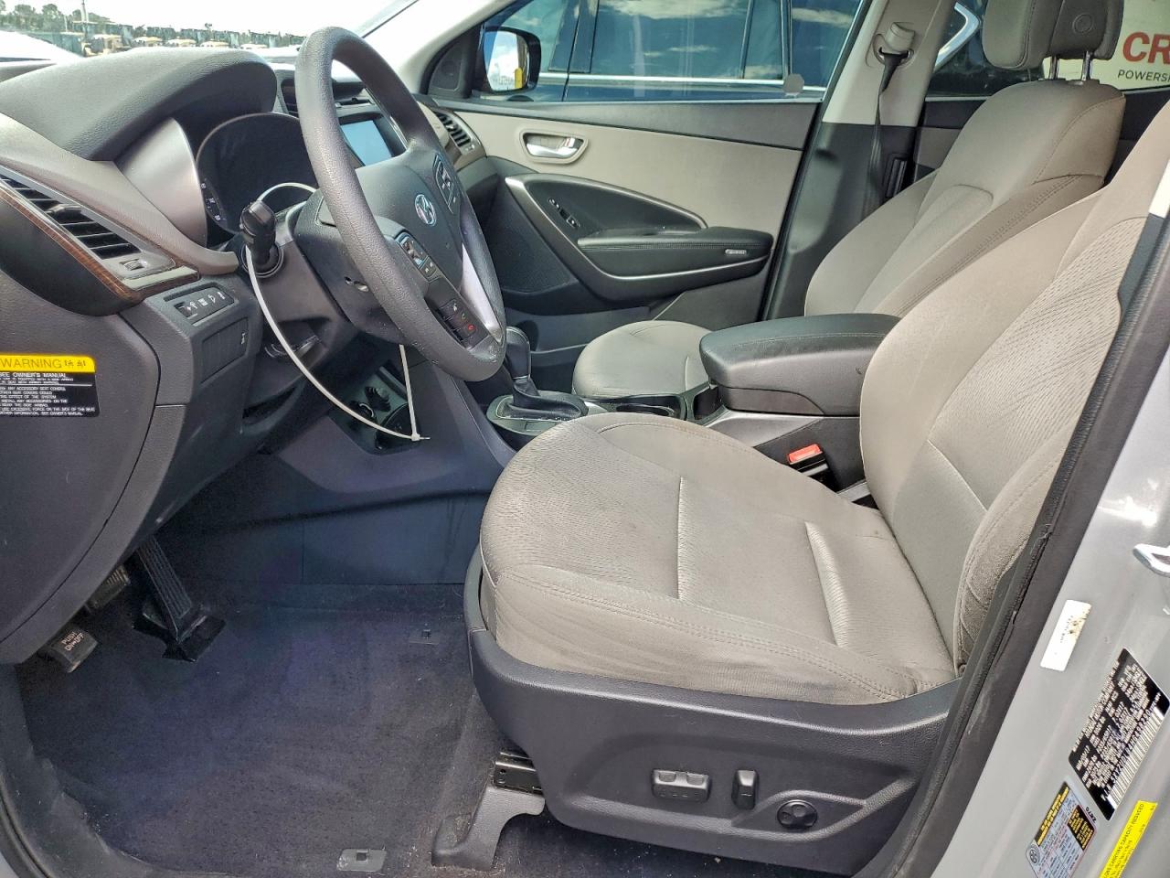 Hyundai SANTA FE Image 7