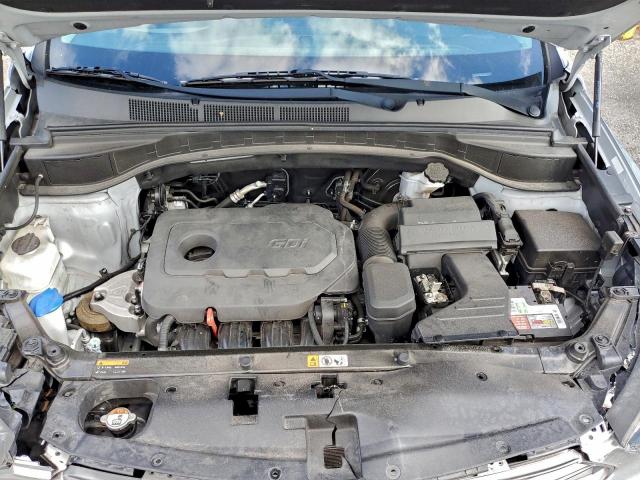 Hyundai SANTA FE Image 9