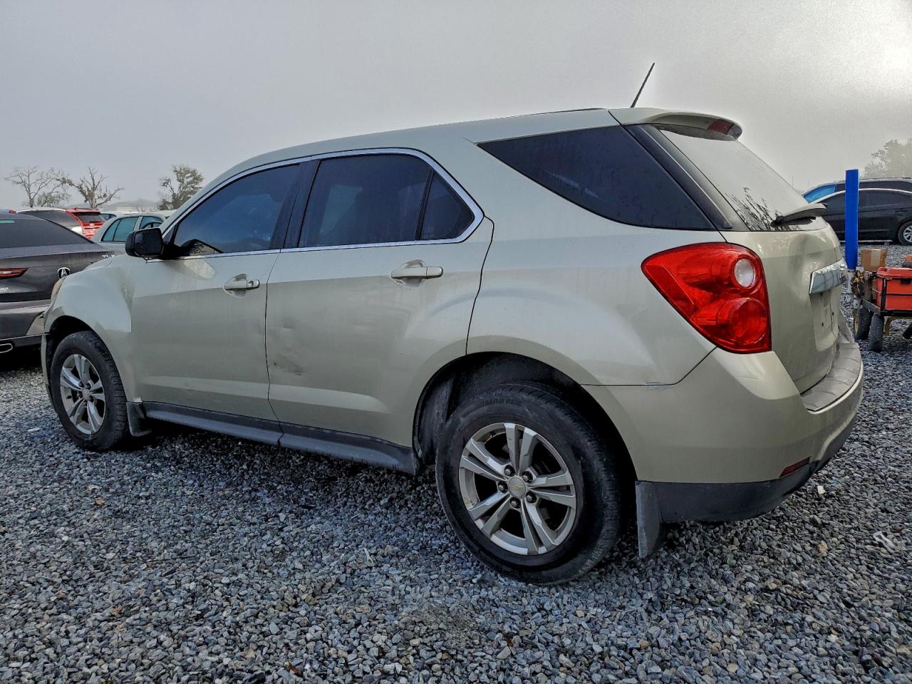 Chevrolet Equinox Ls Image 2