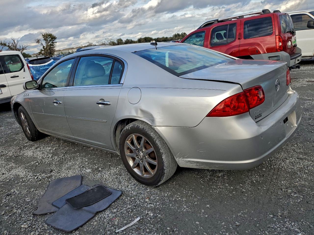 Buick Lucerne Cxl Image 12