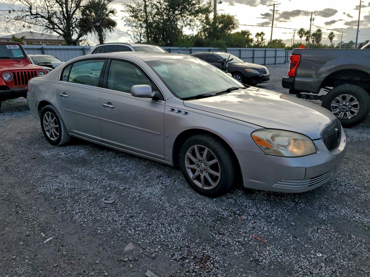 Buick Lucerne Cxl Image 3