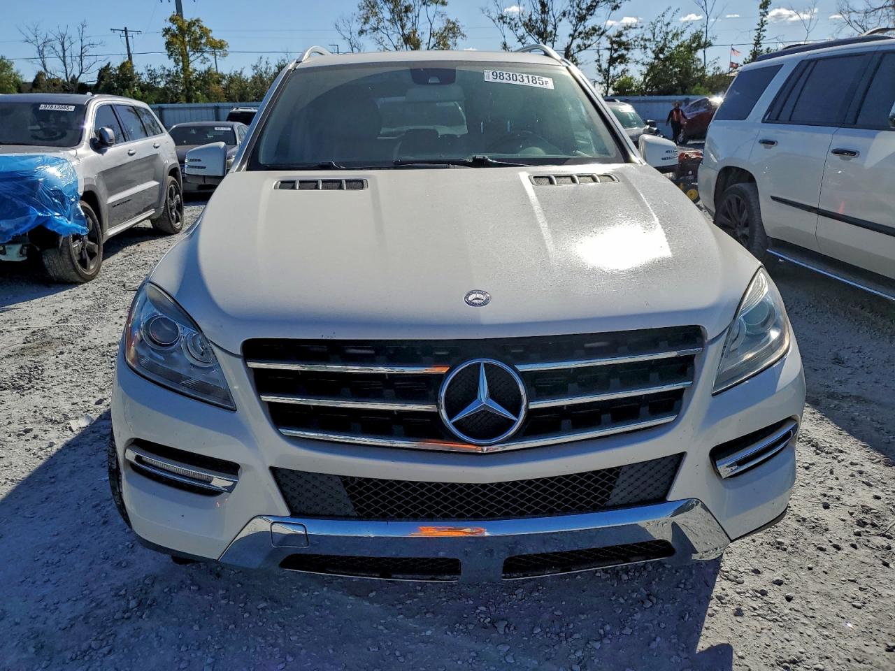 Mercedes-Benz M-Class 350 Image 3